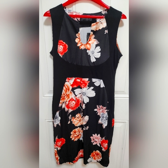 Women's sz lg Mid Length Floral Dress - Picture 1 of 3